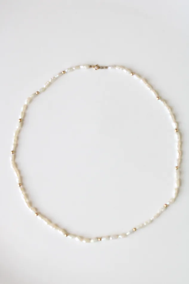 Baroque Genuine Pearl Beaded 14K Gold Clasp Necklace Jubilee Thrift Necklaces Baroque Genuine Pearl Beaded 14K Gold Clasp Necklace Jubilee Thrift Necklaces