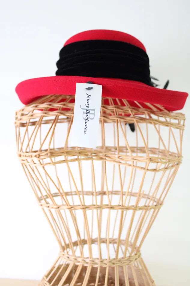 Jenny Buchman Rings NEW Jenny Buchman Red Black Feather Wool Hat