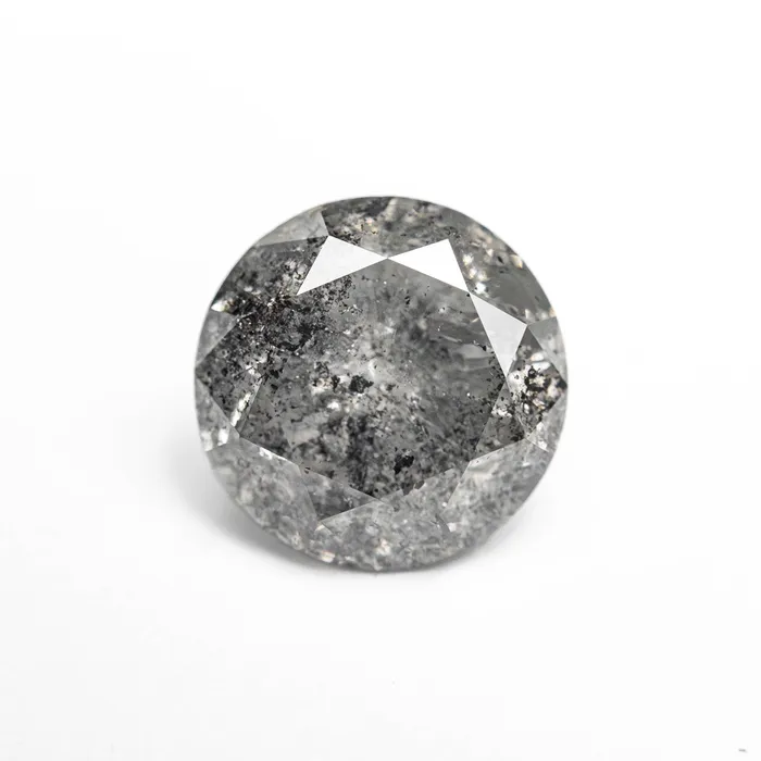 Misfit Diamonds Rings 208ct 784x784x522mm Round Brilliant 2002522