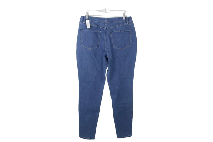 No Boundaries Necklaces No Boundaries Light Wash Jeans 15