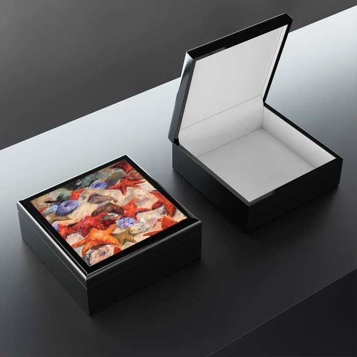 Portraits by NC Earrings Jewelry Box Starfish Laquered Keepsake Box