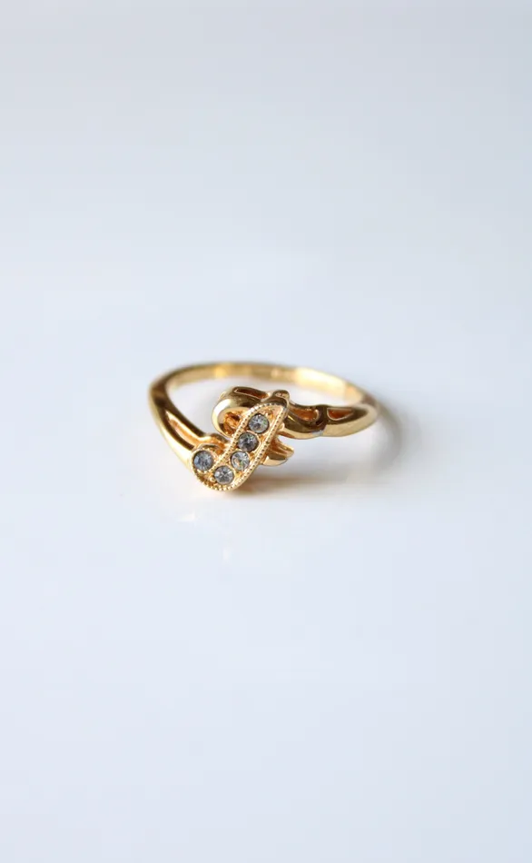 Rings Avon F Initial Gold Ring Size 75 Avon