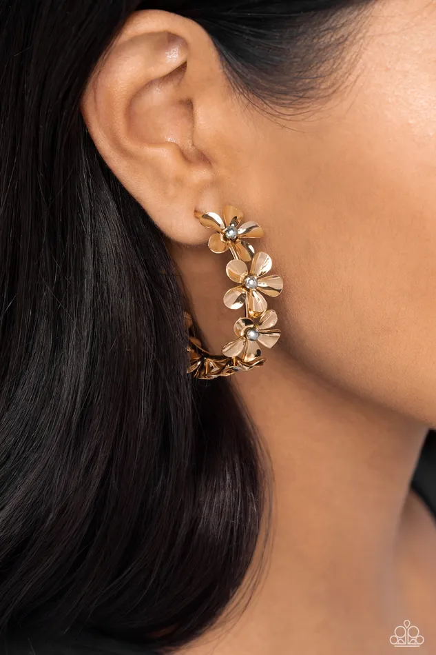 Rings Paparazzi Accessories Floral Flamenco Gold
