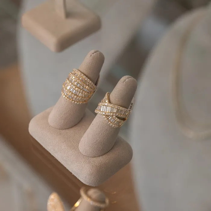 Rings RACHEL LYNN CHICAGO 18 Karat Yellow Gold Nine Layer Baguette Barrel Ring