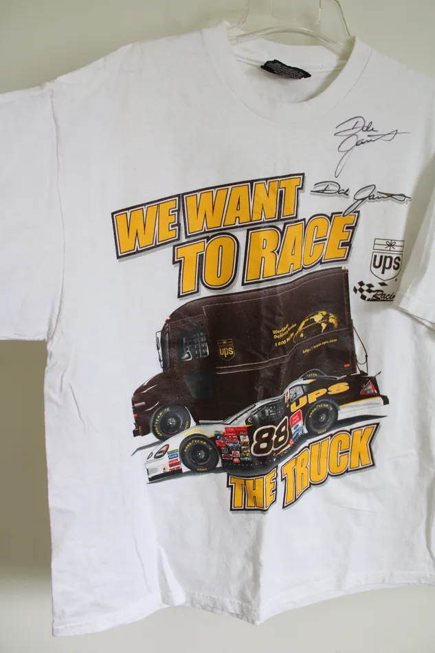 Vintage Chase Authentics Autographed Dale Jarret UPS Tee L Chase Authentics Earrings
