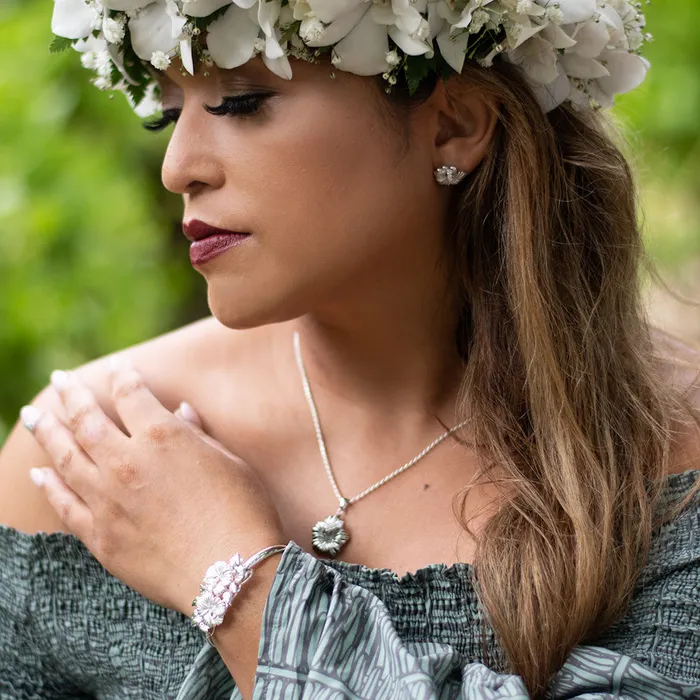 925 Sterling Silver Kamia Double Hibiscus Design Bangle with Open Clasp rosamarianas Bracelets