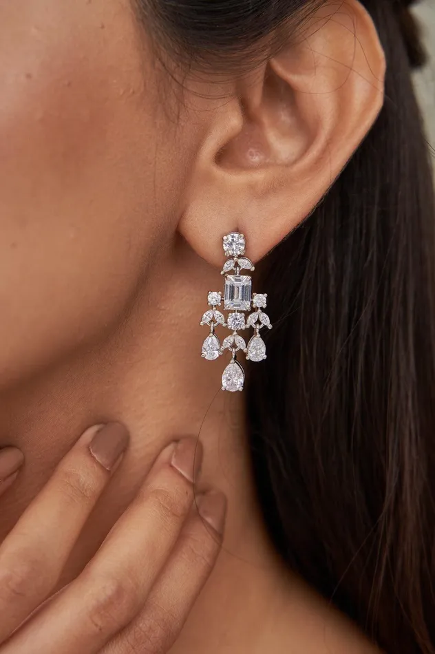 Earrings attrangi Tia Mid Sized Diamond Dangler Earrings