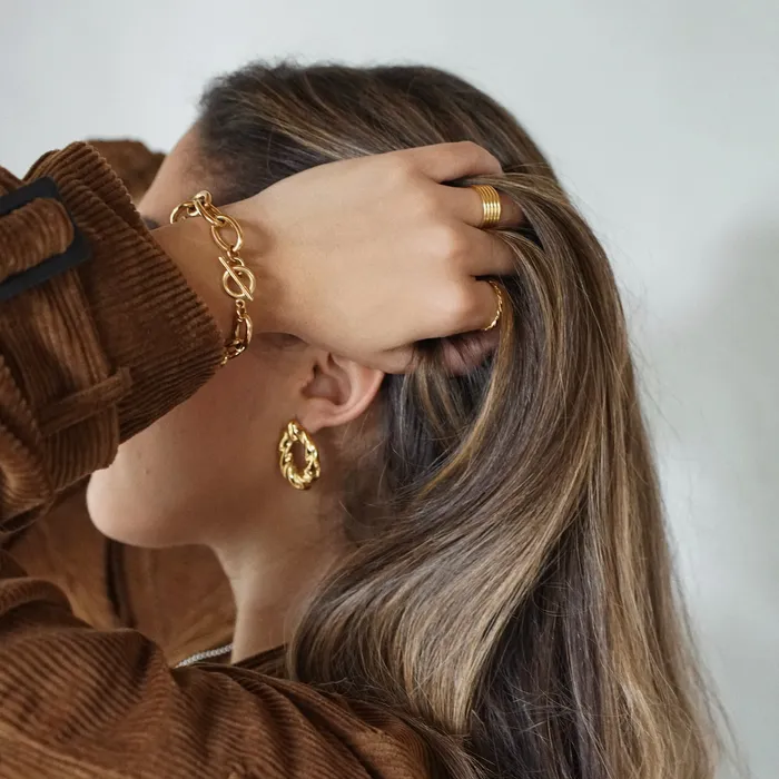 Earrings Ellie Vail Colter Twist Knocker Earring