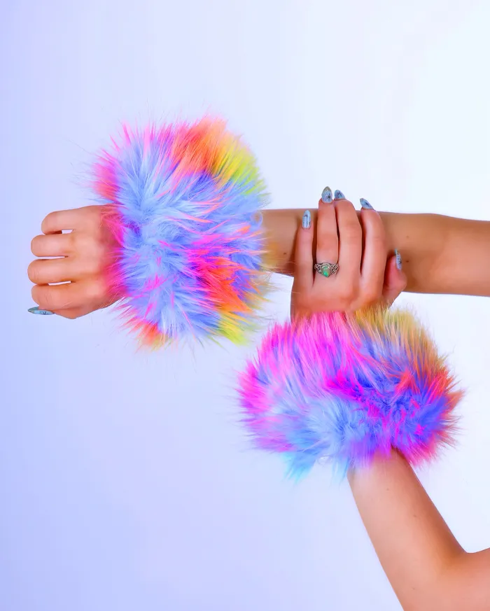 Earrings THE LUMI SHOP FULL OUTFIT Fuzzy Fantasy Rebel 5 pcs