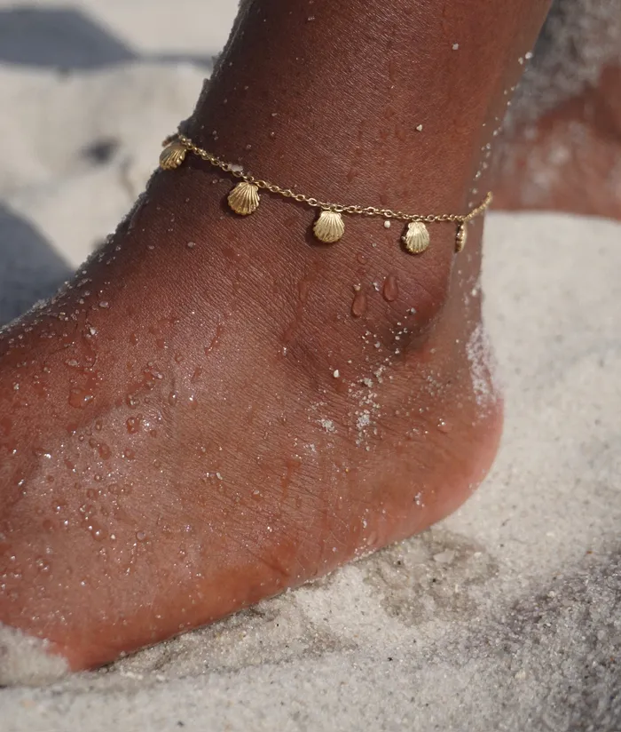 Ellie Vail Earrings Regina Shell Anklet