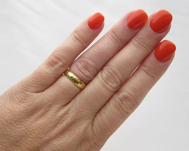 Isadoras A Deco 22KT Gold Engraved Wedding Band Rings Isadoras A Deco 22KT Gold Engraved Wedding Band Rings