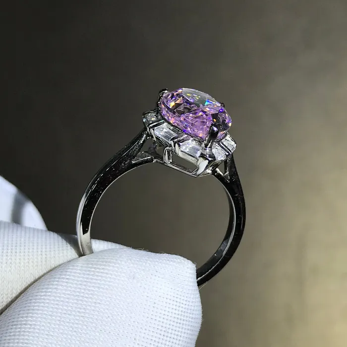 Leyloon Jewelry 4 Carat Pear Cut Moissanite Pink Halo Pinched Shank Rings