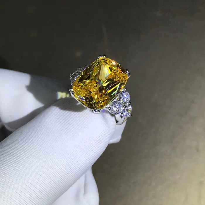Leyloon Jewelry Rings 10 Carat Cushion Cut Moissanite Ring Vivid Yellow VVS 7 Stone