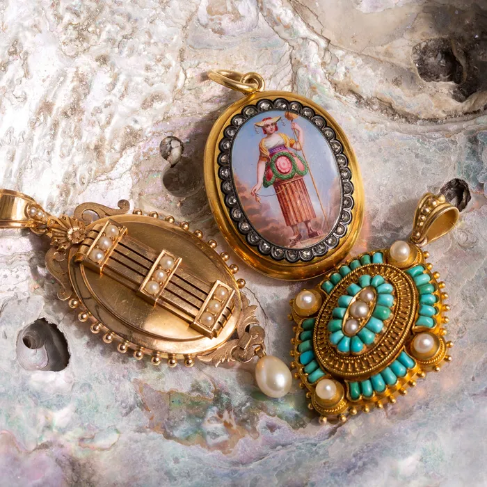 Necklaces Antique Victorian Turquoise and Pearl OpenBack 18k Gold Locket
