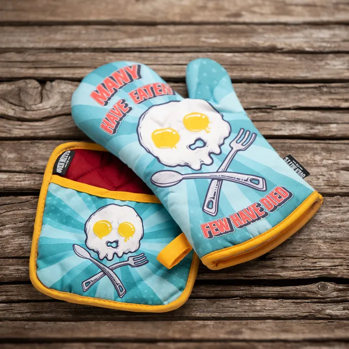 Oven Mitts Co Earrings Many Have Eaten Few Have Died Oven Mitts And Pot Holder Set