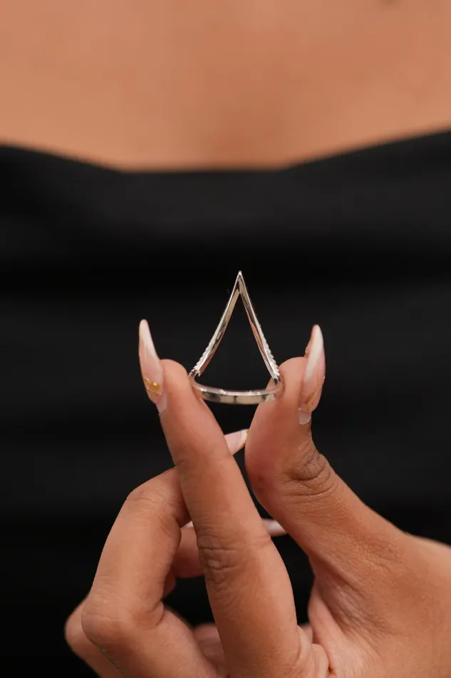 Rings Alice Apex Daily Wear Diamond Ring Attrangi Rings Alice Apex Daily Wear Diamond Ring Attrangi