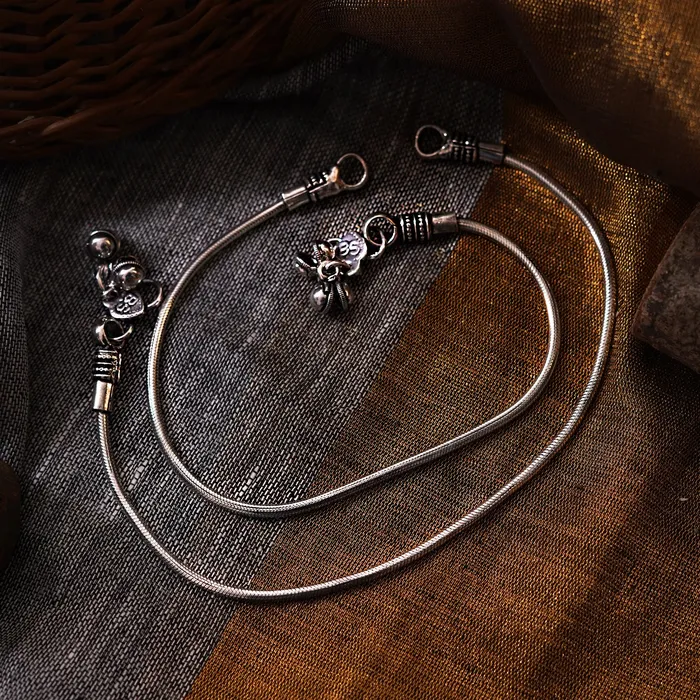 Rings Teejh Teejh Ruhaani Silver Anklets