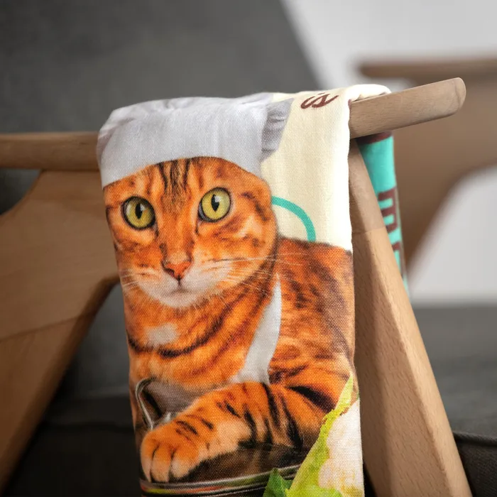 Secret Ingredient Is Cat Hair Kitchen Towel Set Oven Mitts Co Earrings