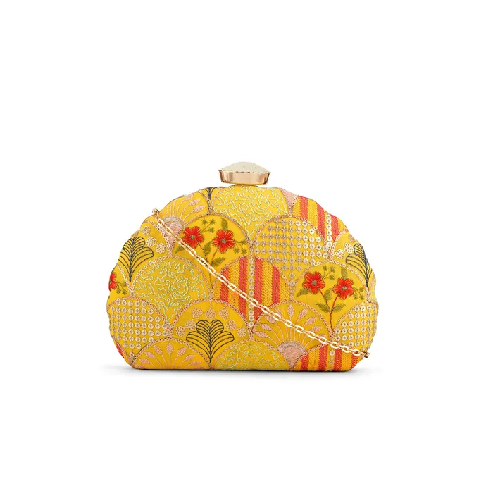 Teejh Teejh Ashi Applique Clutch Earrings