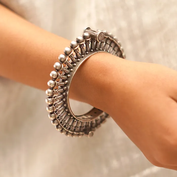 Teejh Teejh Jeni Silver Oxidised Bangle Bracelets
