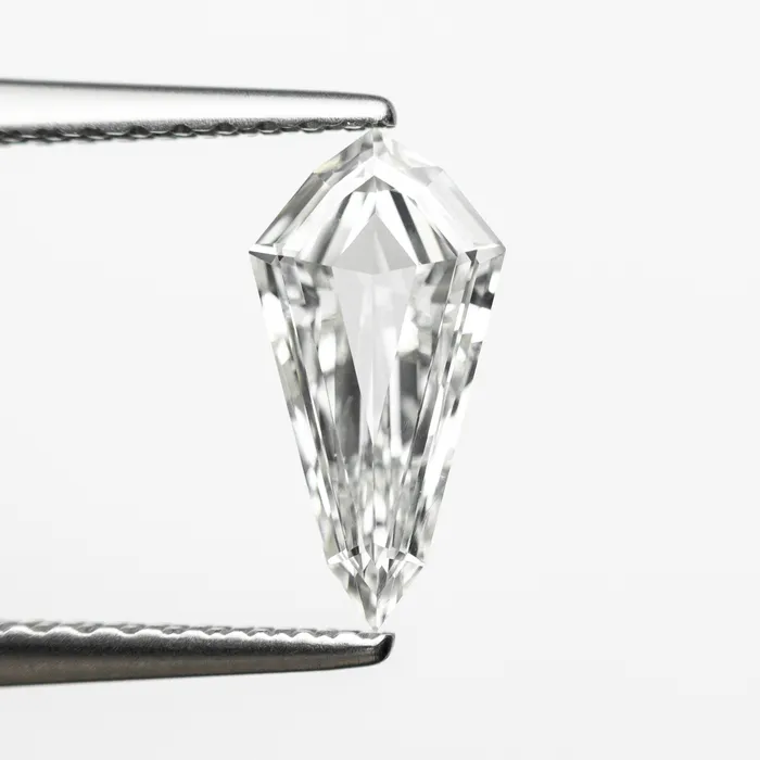 070ct 1000x510x221mm VS2 G Kite Step Cut 2169005 Misfit Diamonds Rings