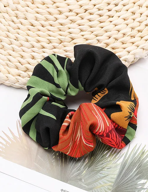 02 Rings H776 Black Floral Print Hair Scrunchie