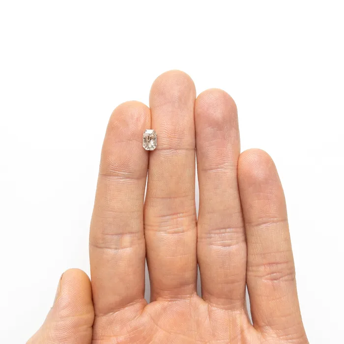 100ct 907x609x367mm Lozenge Step Cut 2562001 Misfit Diamonds Rings