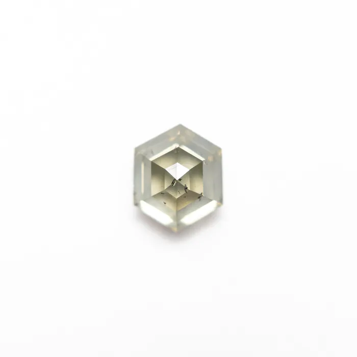 107ct 636x529x398mm Hexagon Step Cut 2545511 Misfit Diamonds Rings