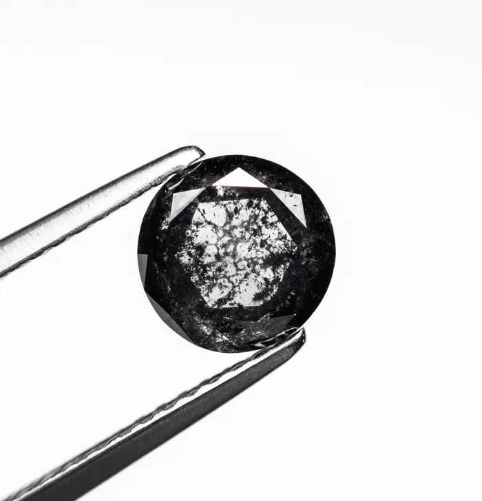 131ct 657x651x338mm Round Rosecut 2545309 Misfit Diamonds Rings