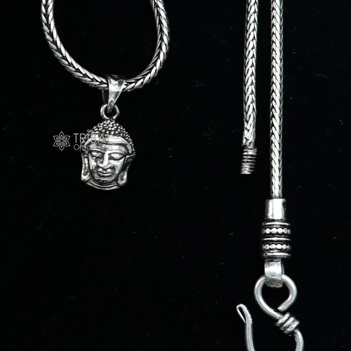 925 silver Lord Buddha face pendant symbolizing the aspiration to cultivate inner peace wisdom deeper understanding of the world NSP749 TRIBAL ORNAMENTS Necklaces