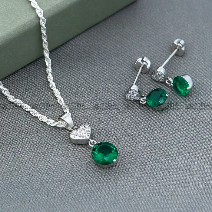 925 Sterling silver green diamond emerald round shape pendant set nsp966 TRIBAL ORNAMENTS Rings