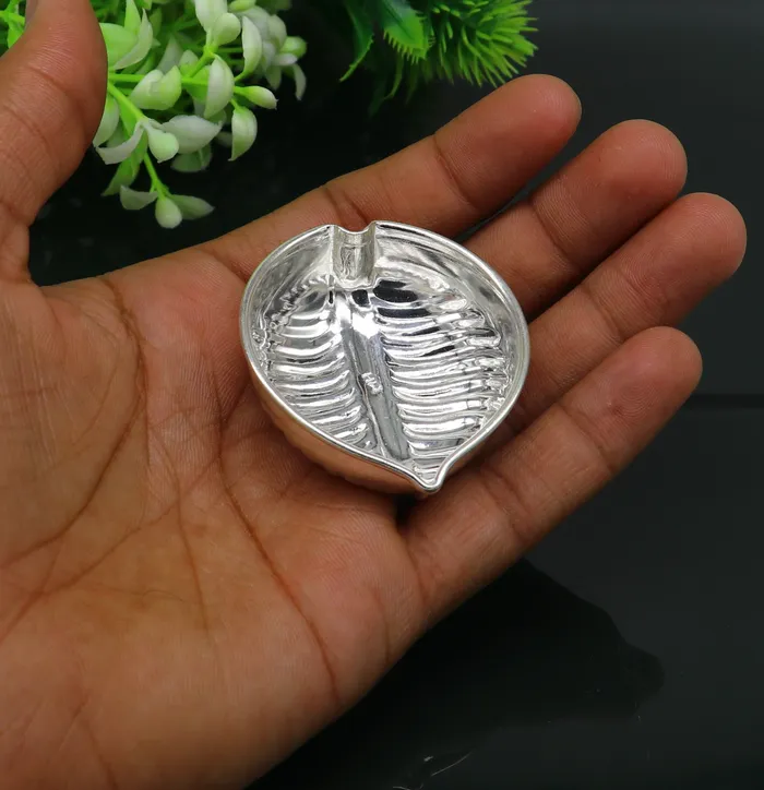 925 sterling silver handcrafted design tilak bowl sindur bowl kesar chandan saffron sandal bowl puja utensils home temple article su175 TRIBAL ORNAMENTS Rings 925 sterling silver handcrafted design tilak bowl sindur bowl kesar chandan saffron sandal bowl puja utensils home temple article su175 TRIBAL ORNAMENTS Rings