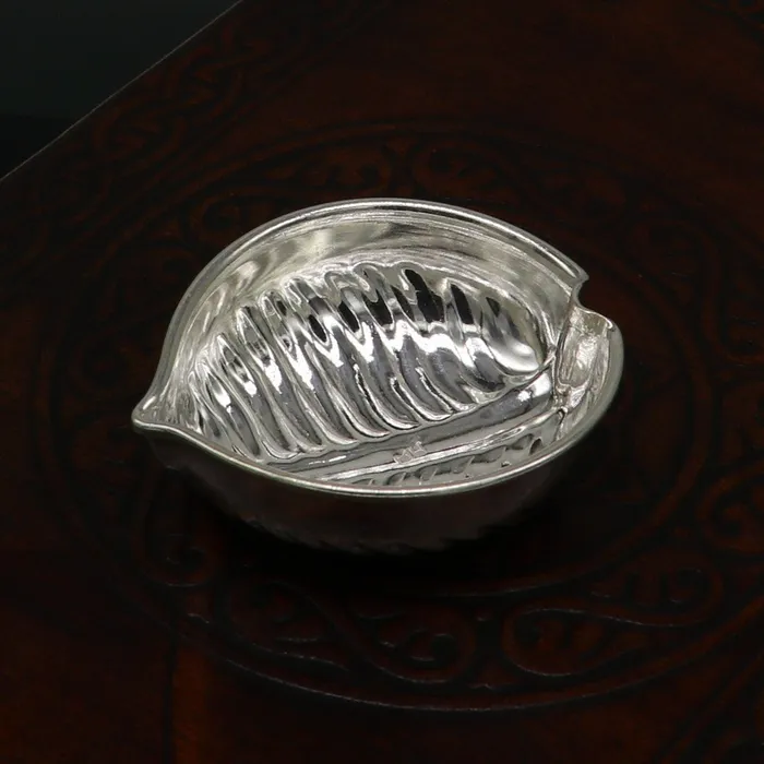 925 sterling silver handcrafted design tilak bowl sindur bowl kesar chandan saffron sandal bowl puja utensils home temple article su175 TRIBAL ORNAMENTS Rings 925 sterling silver handcrafted design tilak bowl sindur bowl kesar chandan saffron sandal bowl puja utensils home temple article su175 TRIBAL ORNAMENTS Rings