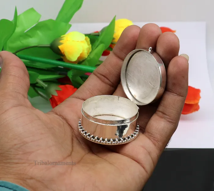 925 sterling silver Stunning Rava work design turquoise stone trinket box Sindoor box brides gift collection silver stunning box stb222 TRIBAL ORNAMENTS Rings