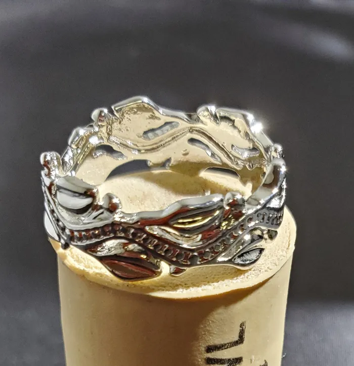 alice R443 Silver Vine Textured Ring Rings