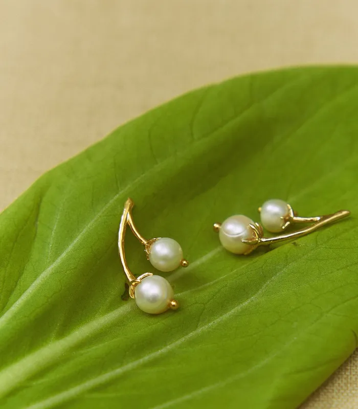Ara Ear Crawlers in Pearl Lily Jewelry Earrings