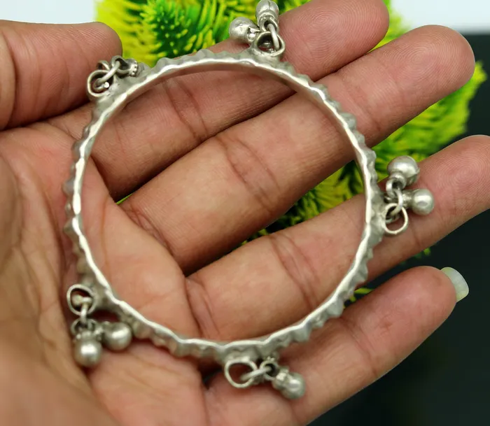 Bracelets Genuine Vintage antique handmade solid silver old used charm bangle bracelet with jingle bells tribal customized belly dance jewelry sba20 TRIBAL ORNAMENTS Bracelets Genuine Vintage antique handmade solid silver old used charm bangle bracelet with jingle bells tribal customized belly dance jewelry sba20 TRIBAL ORNAMENTS