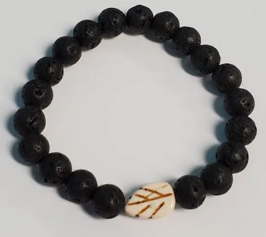 Bracelets polly B123 Black Lava Stone White Leaf Bead Bracelet