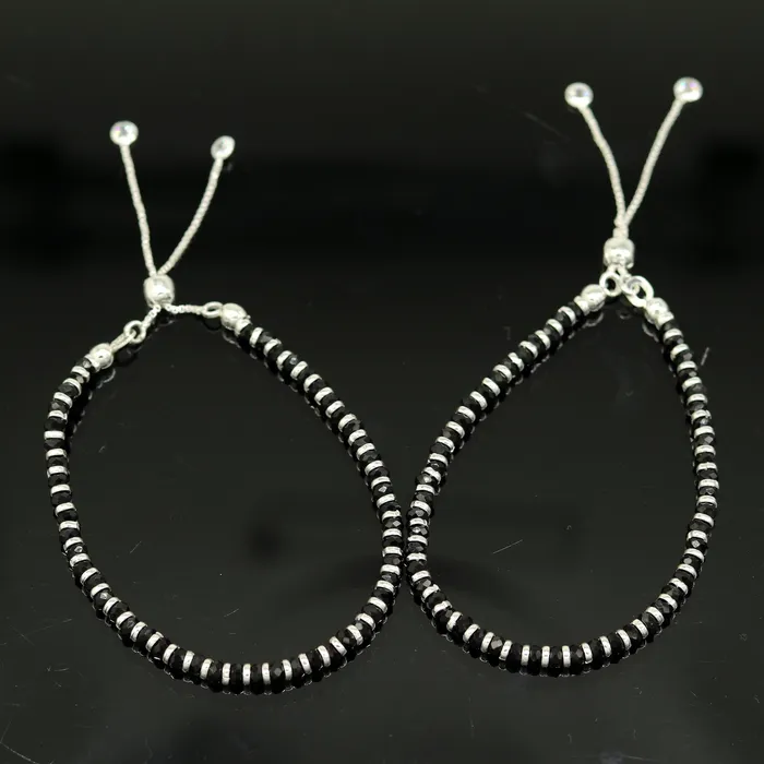 Bracelets TRIBAL ORNAMENTS 7 inches long handmade 925 sterling silver fabulous silver beads black stone charm adjustable customized bracelet for girls gifting sbr171
