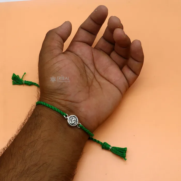 Bracelets TRIBAL ORNAMENTS 925 Sterling silver HINDU Mantra Aum OM design pendant Rakhi bracelet best gift for your brothers on special Rakshabandhan festival rk315 Bracelets TRIBAL ORNAMENTS 925 Sterling silver HINDU Mantra Aum OM design pendant Rakhi bracelet best gift for your brothers on special Rakshabandhan festival rk315