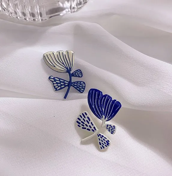 Earrings 02 E1592 Blue White Flower Earrings