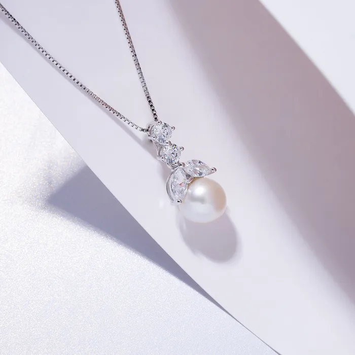 Elegant Freshwater Pearl Necklace WN00314 Pearly Lustre Necklaces