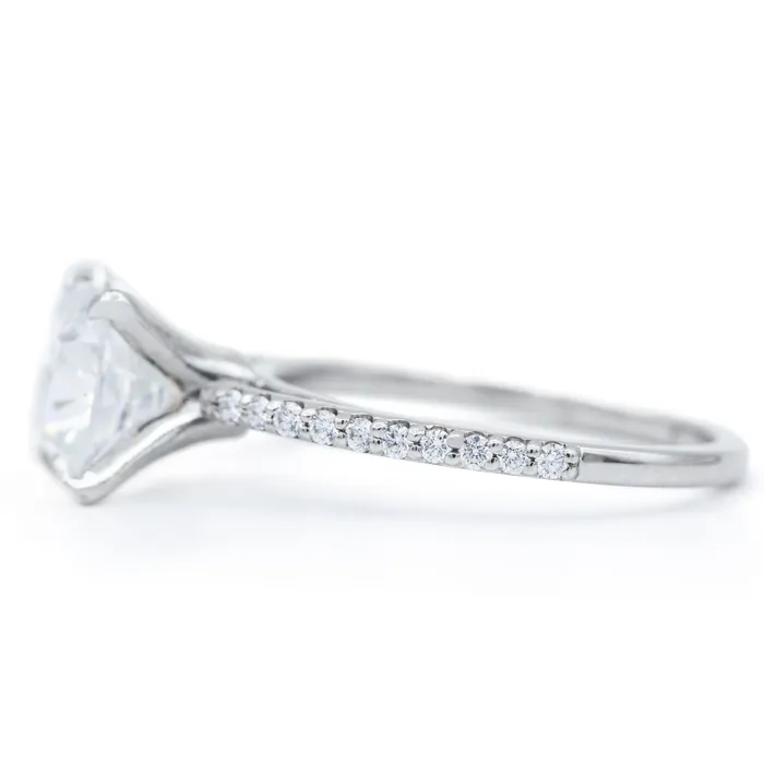 Fire Brilliance Cushion Moissanite 4 Prongs Diamond Accent Ice Cathedral Solitaire Ring Rings