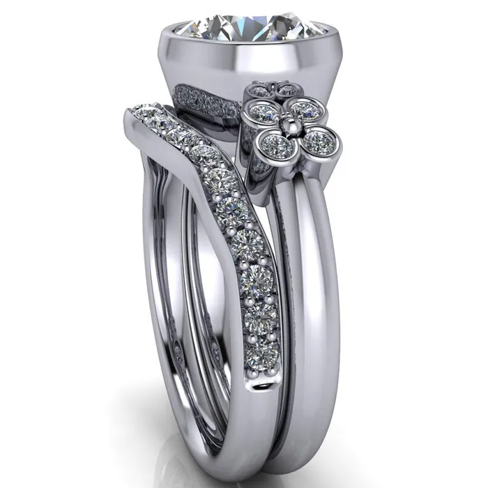 Fire Brilliance Rings Andrea Round Center Stone Full Bezel 4 Lucky Clover Sides Ring