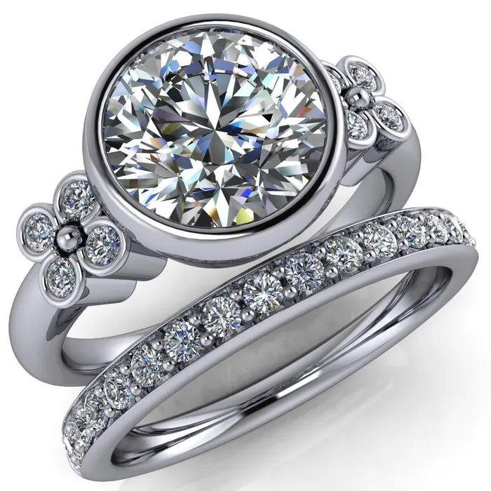Fire Brilliance Rings Andrea Round Center Stone Full Bezel 4 Lucky Clover Sides Ring