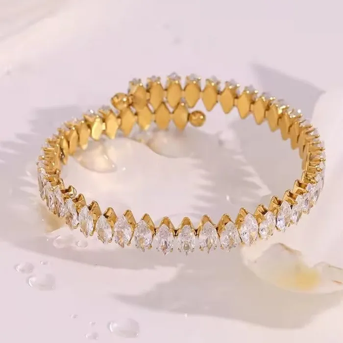 Jewelvers Bracelets 18k GoldFilled Zircon Baguette Bangle Jewelvers Bracelets 18k GoldFilled Zircon Baguette Bangle