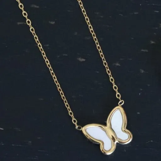 Jewelvers Necklaces Butterfly Shell Necklace Jewelvers Necklaces Butterfly Shell Necklace