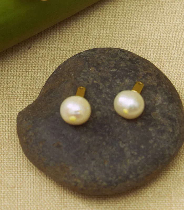 Lily Jewelry Earrings Wayan Pearl Drops Stud Earrings