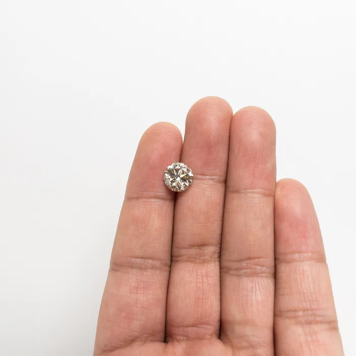 Misfit Diamonds 300ct 892x891x575mm VS2 Champange Round Brilliant 2023101 Rings