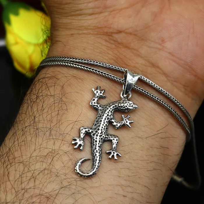 Necklaces TRIBAL ORNAMENTS 925 sterling silver amazing Lizard design handmade pendant with pretty attractive design pendant locket gifting jewelry india ssp1574